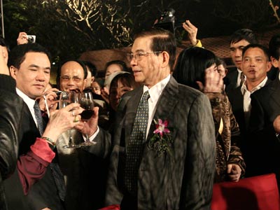 Ở nơi nào, bà con vẫn có quê hương Việt Nam